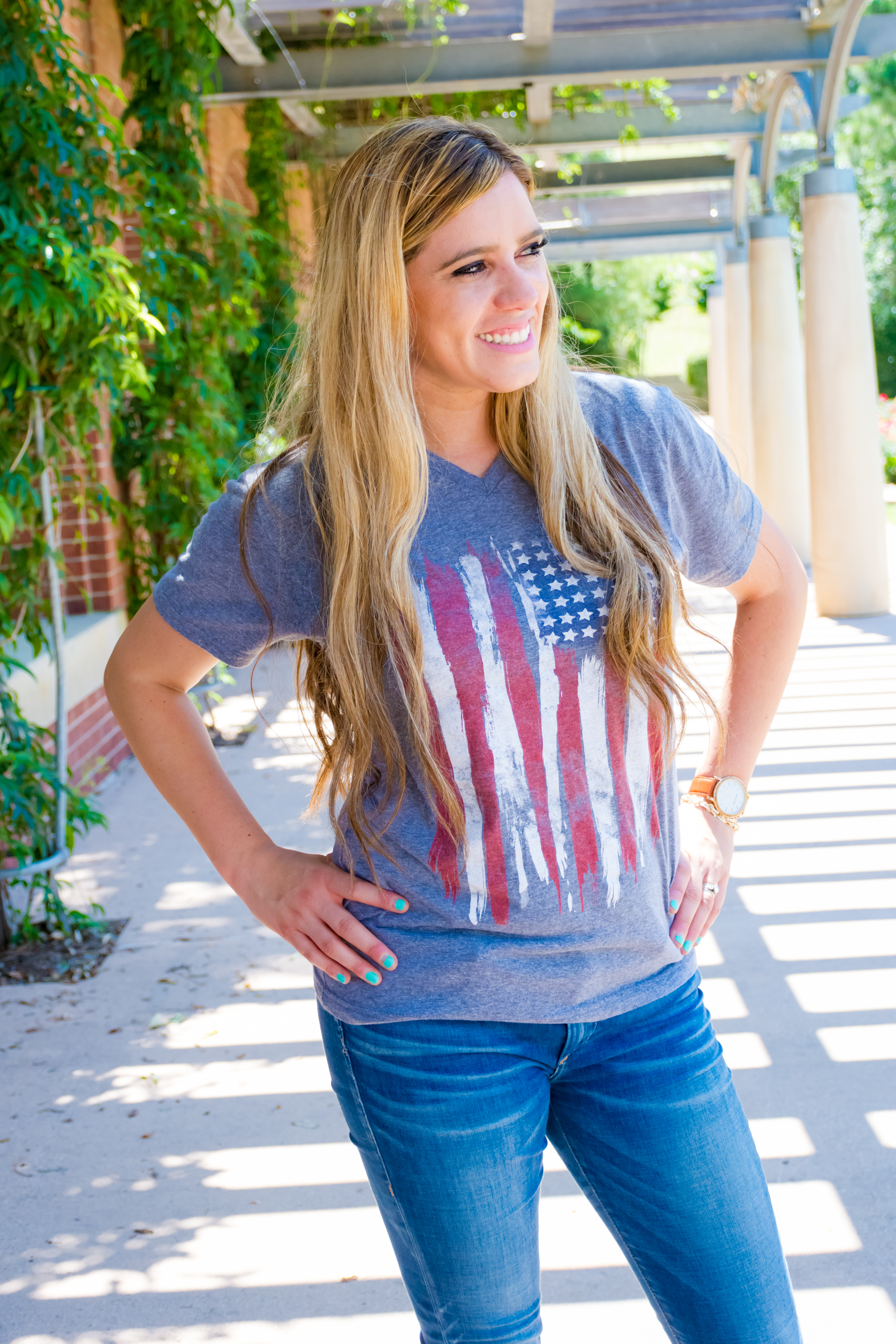 Texas, tee, flag, mom fashion, skinny jeans, gladiator sandals