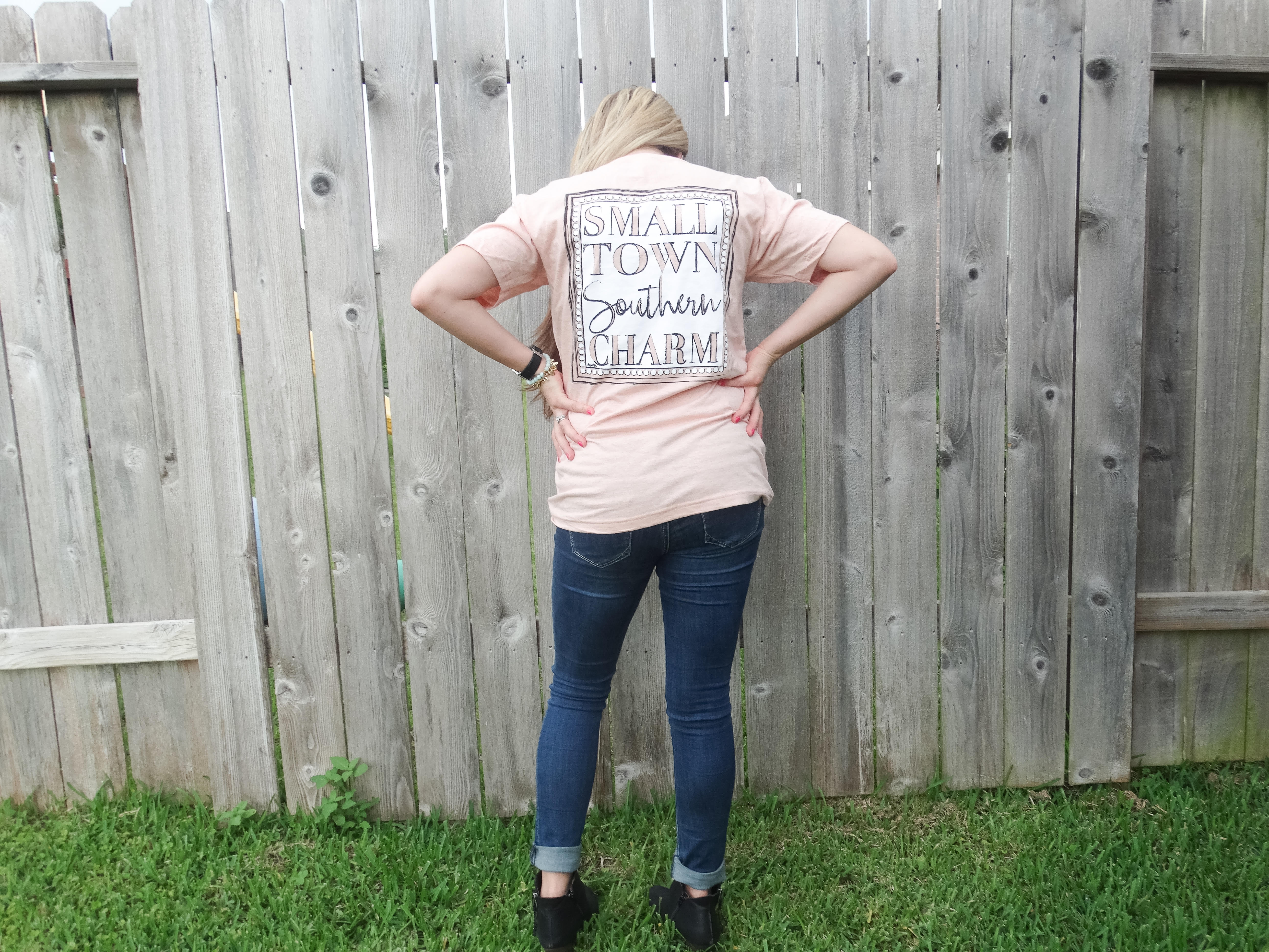 Texas, tee, flag, mom fashion, skinny jeans, gladiator sandals